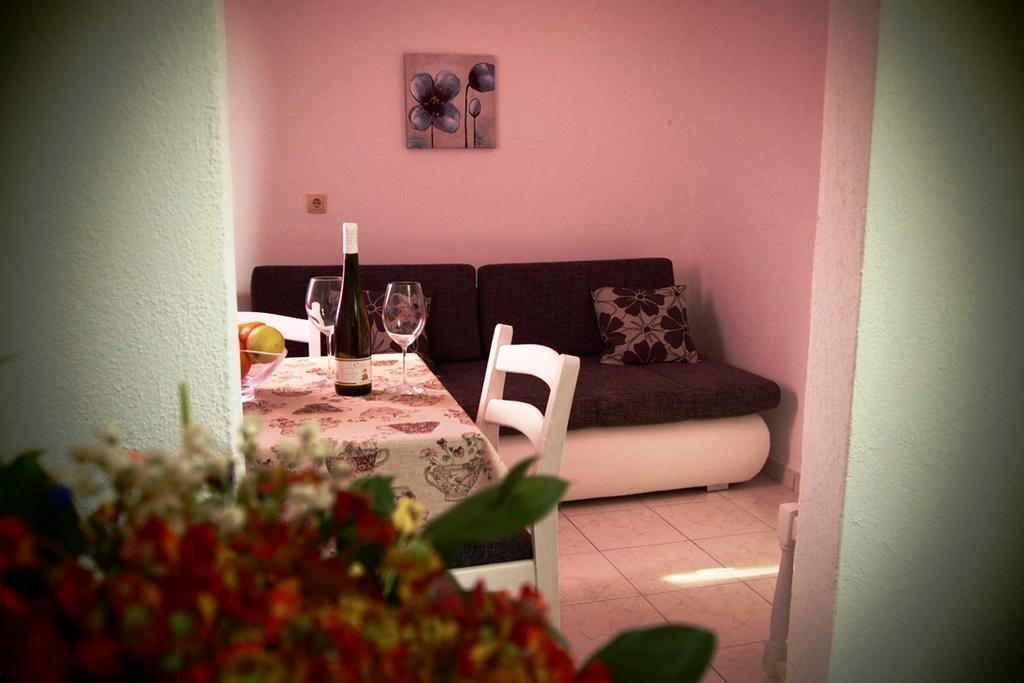 Apartment Old Town マカルスカ 部屋 写真